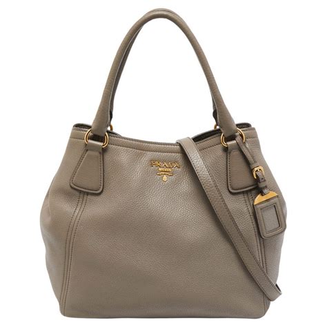 prada 2 manici grande|Prada Grey Vitello Daino Leather Sacca 2 Manici Tote .